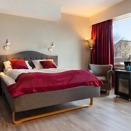 Quality Grand Hotel 4*