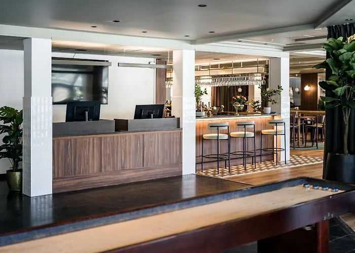 מלון Quality Grand